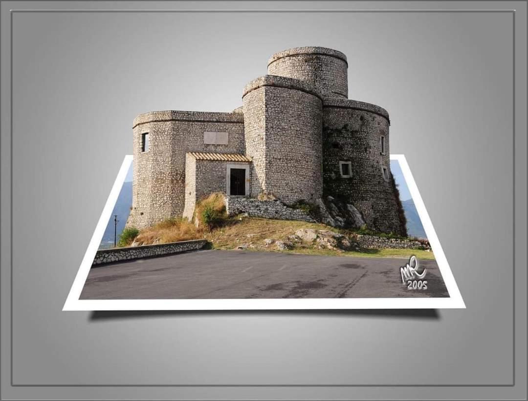 B&B Tre Passi Dalla Torre Montesarchio Eksteriør bilde