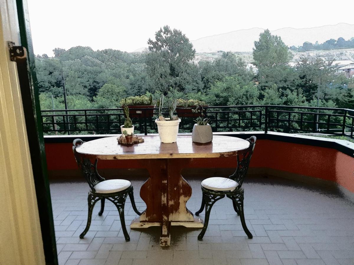 B&B Tre Passi Dalla Torre Montesarchio Eksteriør bilde