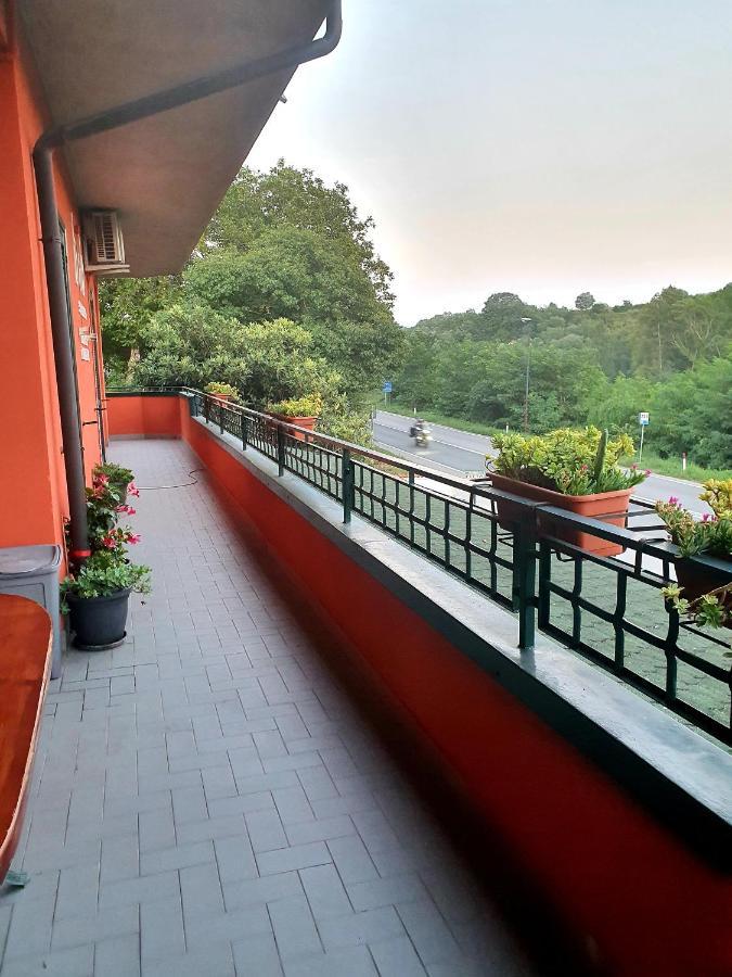 B&B Tre Passi Dalla Torre Montesarchio Eksteriør bilde
