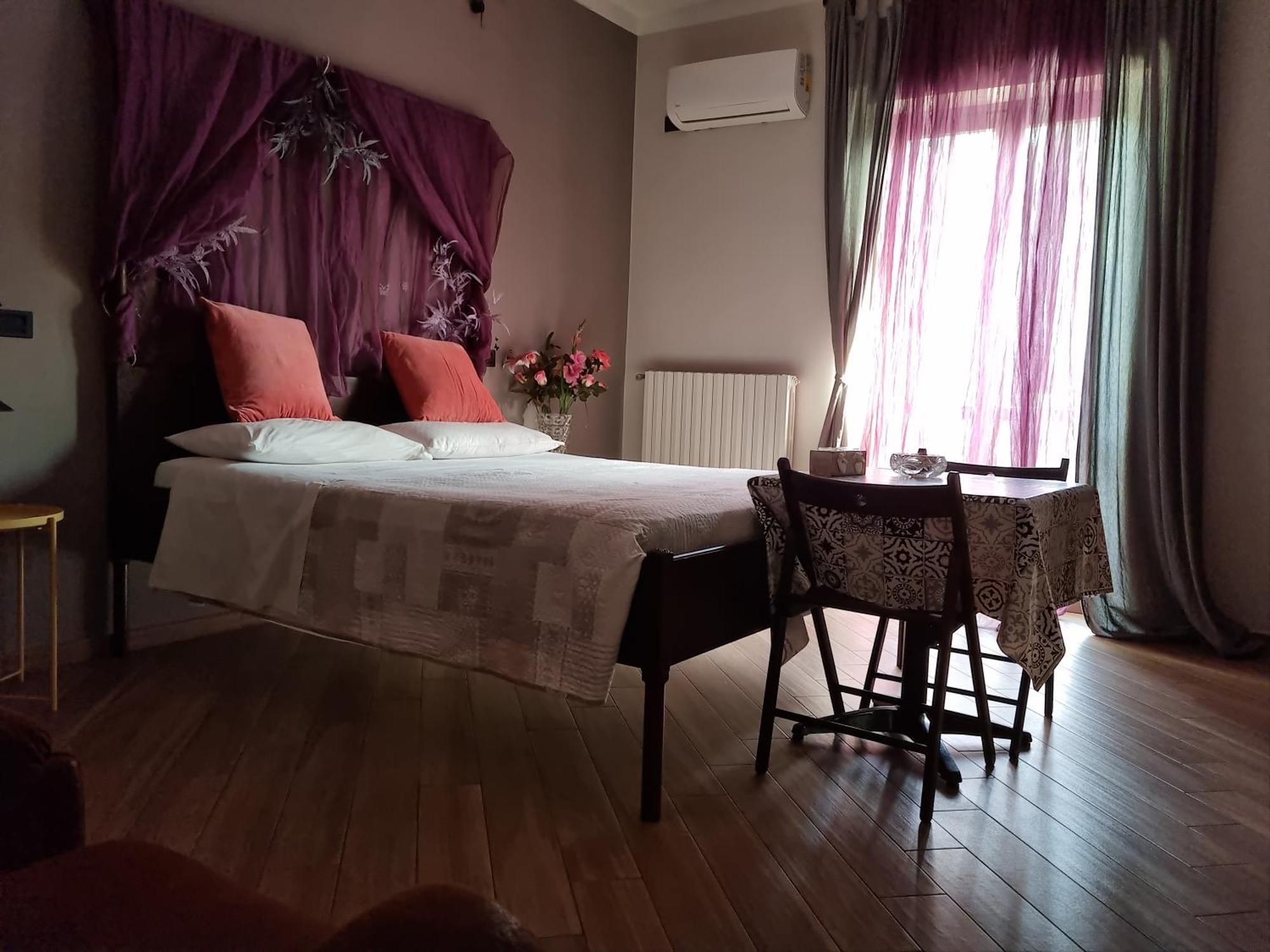 B&B Tre Passi Dalla Torre Montesarchio Rom bilde