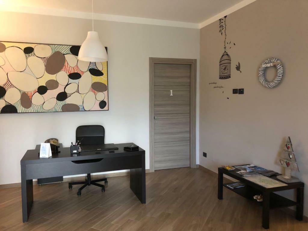 B&B Tre Passi Dalla Torre Montesarchio Eksteriør bilde