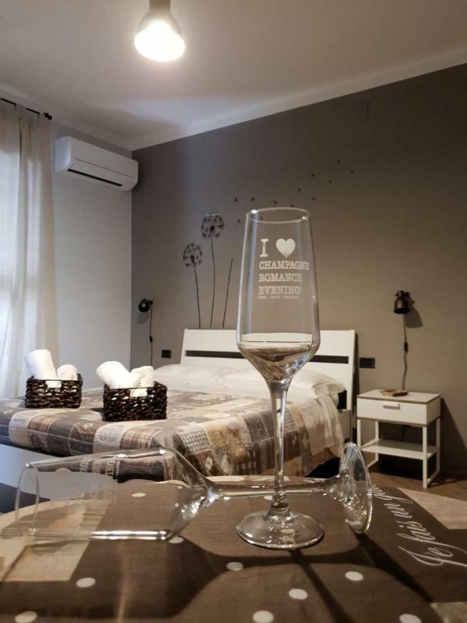 B&B Tre Passi Dalla Torre Montesarchio Eksteriør bilde