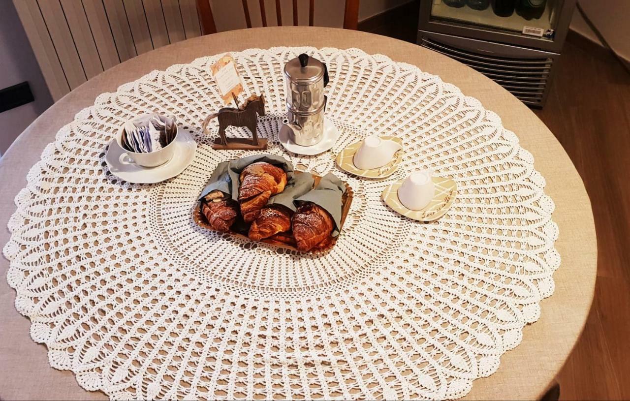 B&B Tre Passi Dalla Torre Montesarchio Eksteriør bilde